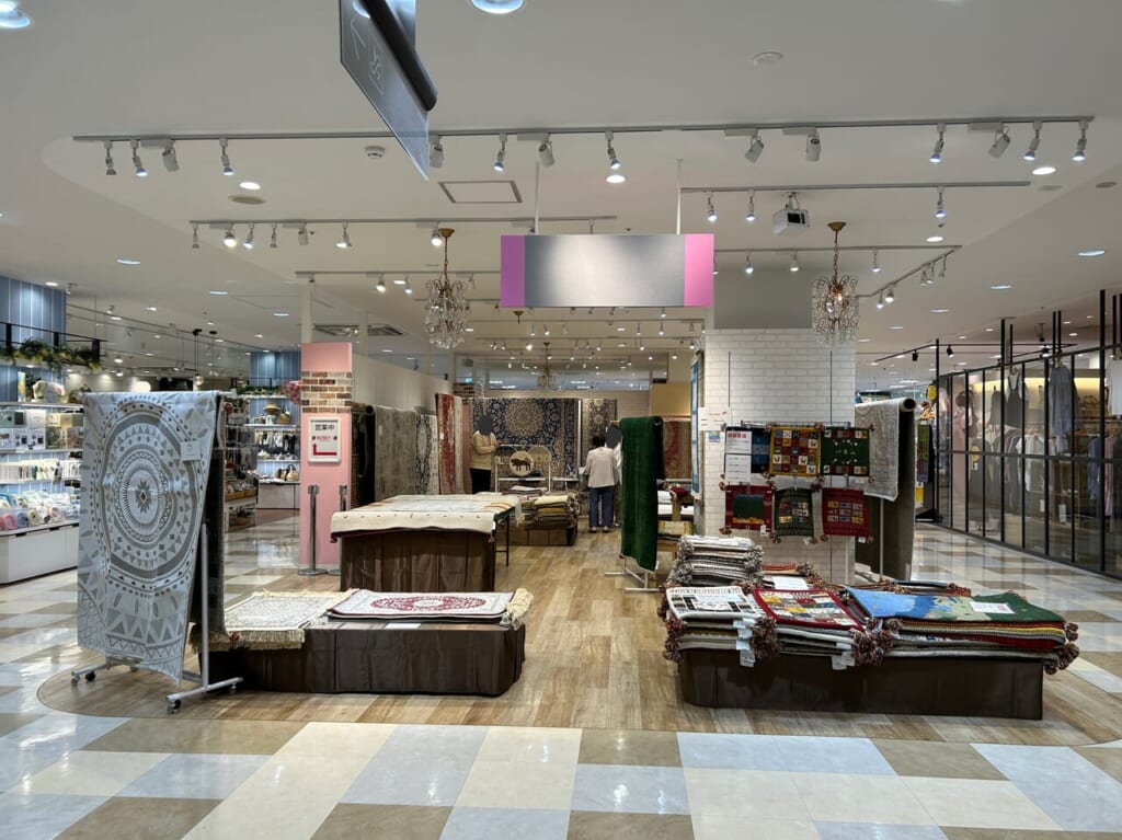 世界の絨毯販売会